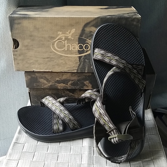 NEW! CHACO SANDALS MEN KAYAK HIKE WATER SHOES MENS - Picture 1 of 7